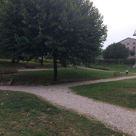 Locazione Turistica Isabella Castelnuovo del Garda Exterior foto